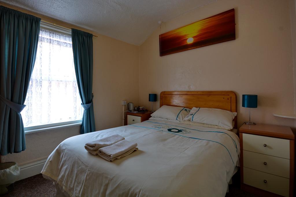 Shazron Bed & Breakfast 3*