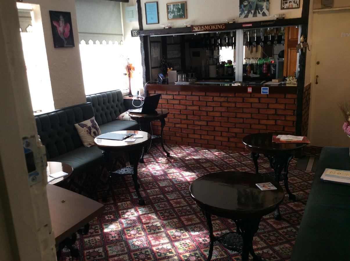 Shazron 3* Blackpool